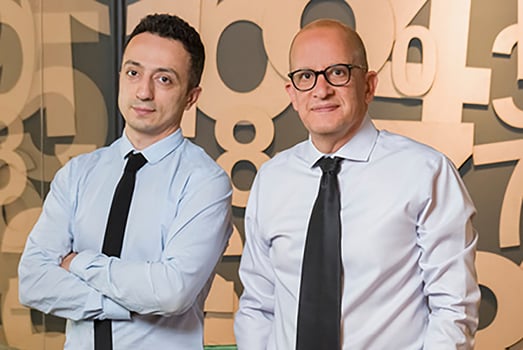 מימין: רו”ח שי בן שמואל ורוח שלומי נגדאי, צילום: תומר טומאס
